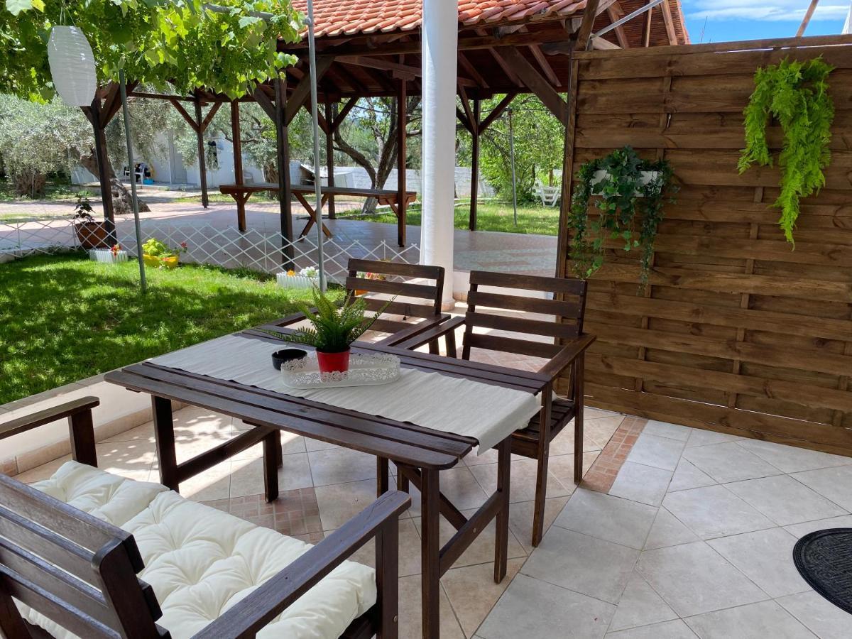 V-Suites Потос Екстер'єр фото
