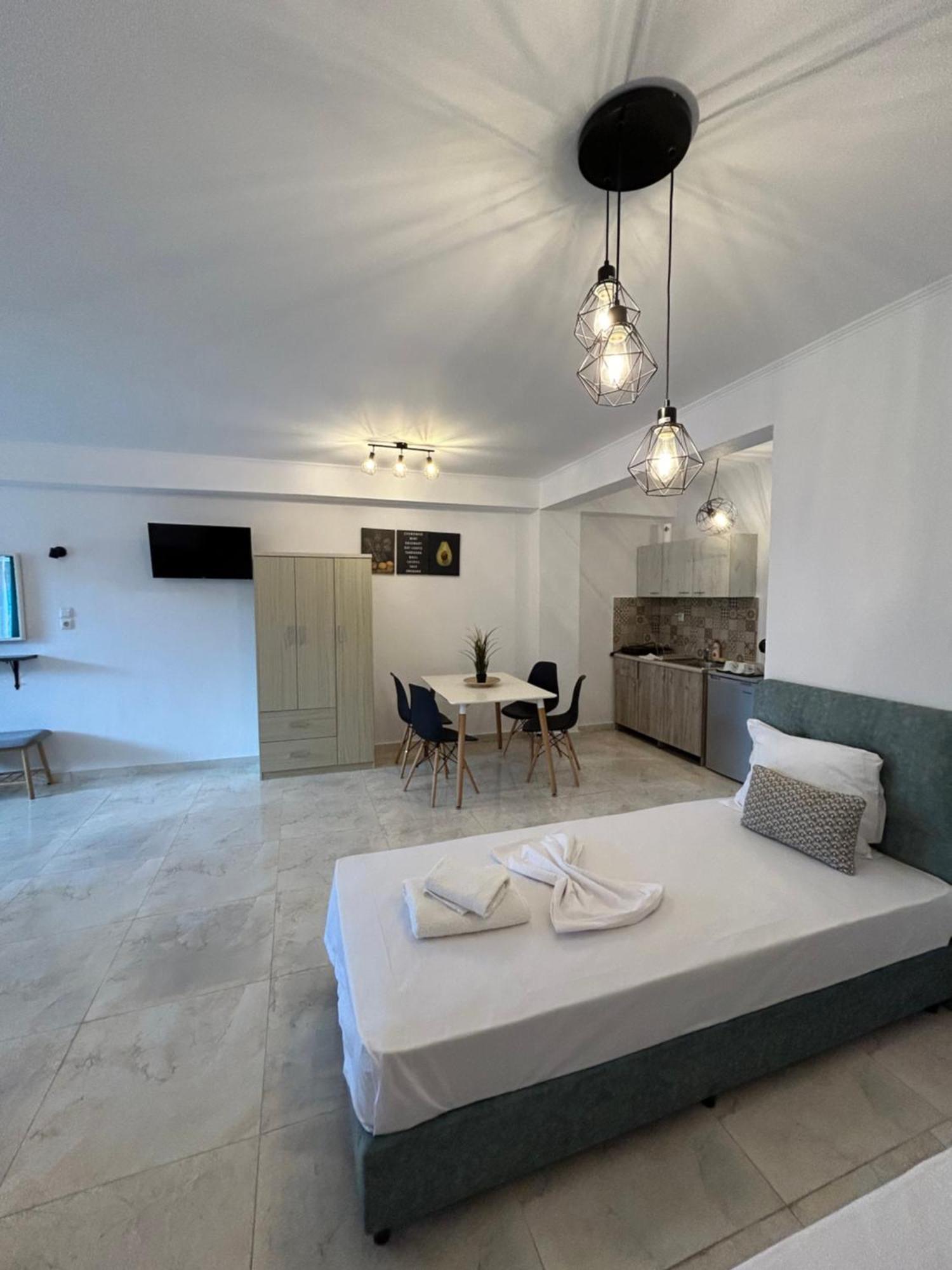 V-Suites Потос Екстер'єр фото