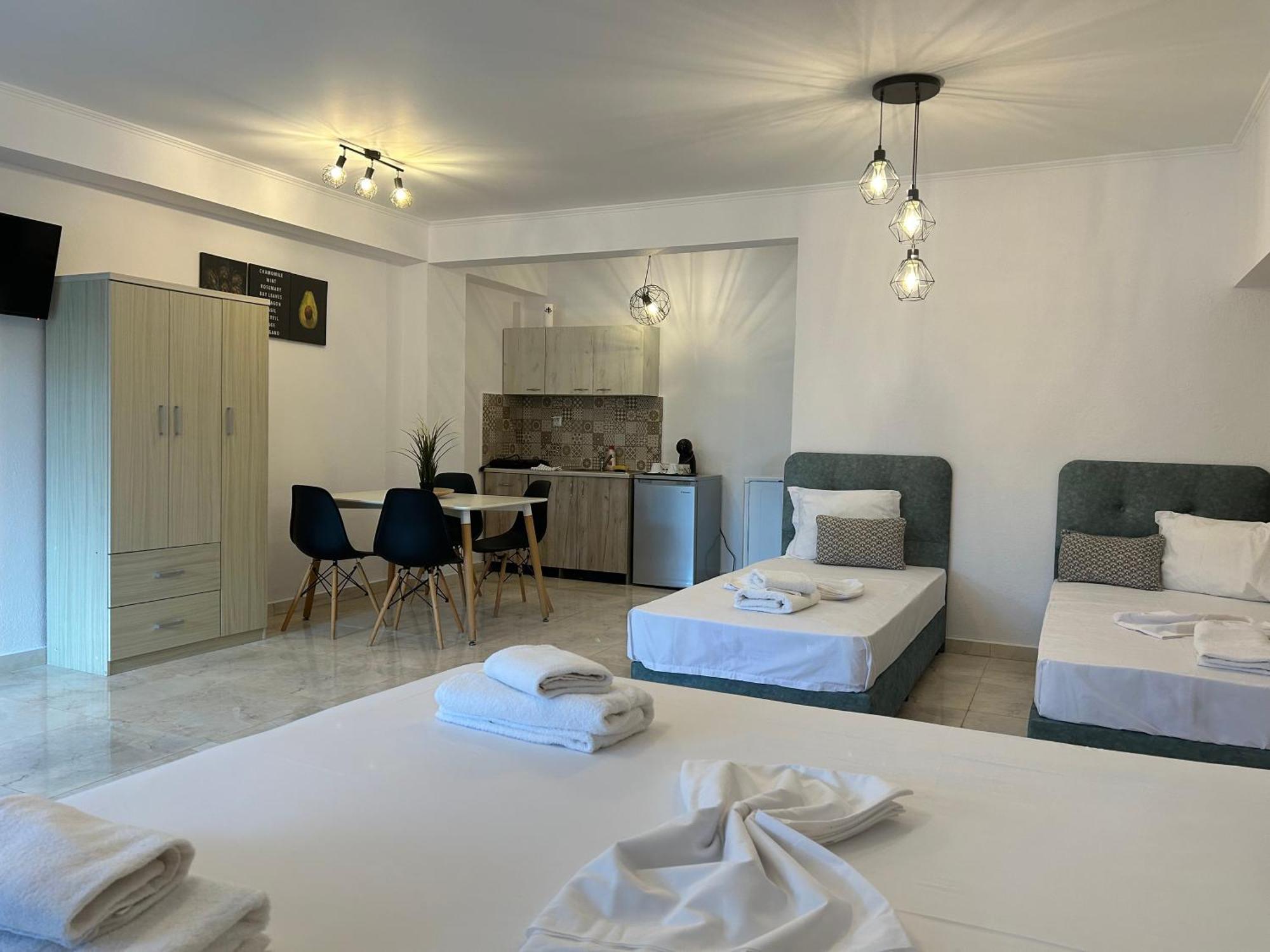 V-Suites Потос Екстер'єр фото